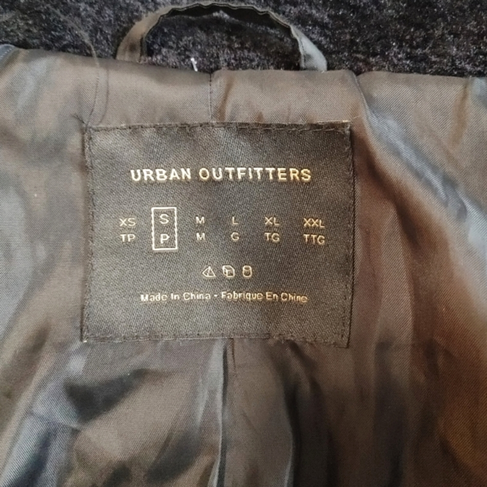 UO Blocked Faux Fur Jacket Bomber Jacket - Picture 9 of 15